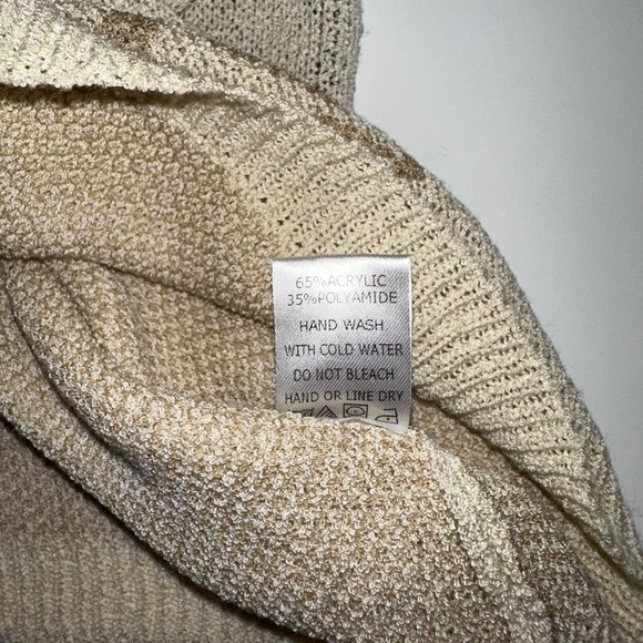 Chic Soul Women’s 1X Short Sleeve Sweater Aztec Print Knit Boho Casual Top - Picture 4 of 9